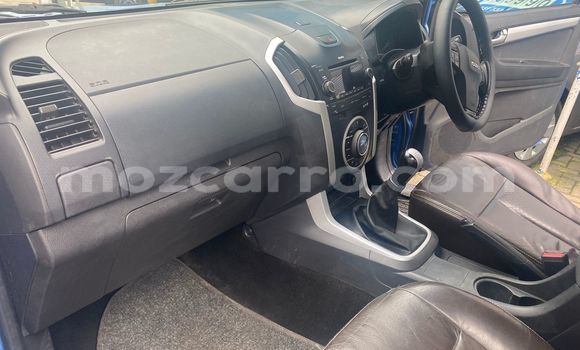 Buy Used Isuzu KB Blue Car in Nampula in Nampula Buy Used Isuzu KB Blue Car in Nampula in Nampula