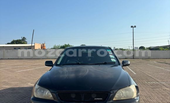 Nunua Ilio tumika Toyota Altezza Nyeusi Gari ndani ya Maputo nchini Maputo