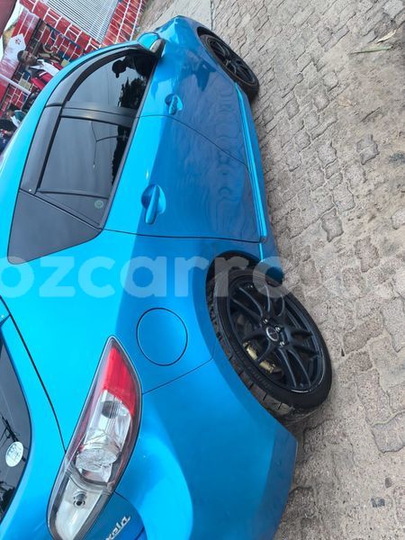 Big with watermark mazda axela maputo maputo 42185