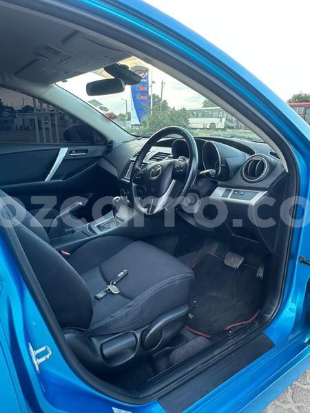 Big with watermark mazda axela maputo maputo 42185