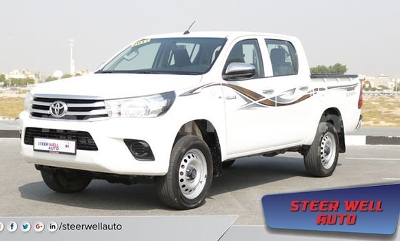 Comprar Importar Toyota Hilux Branco Carro em Import - Dubai em Cabo Delgado Comprar Importar Toyota Hilux Branco Carro em Import - Dubai em Cabo Delgado