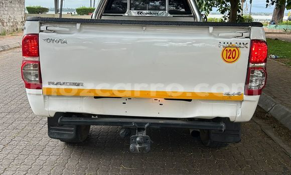 Buy Used Toyota Hilux White Car in Maputo in Maputo Buy Used Toyota Hilux White Car in Maputo in Maputo