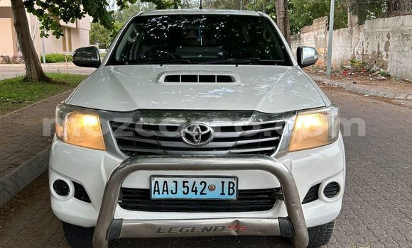 Buy Used Toyota Hilux White Car in Maputo in Maputo Buy Used Toyota Hilux White Car in Maputo in Maputo