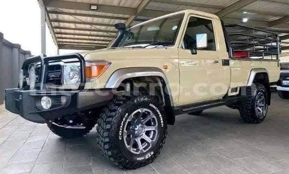 Comprar Usado Toyota Land Cruiser Bege Carro em Maputo em Maputo Comprar Usado Toyota Land Cruiser Bege Carro em Maputo em Maputo