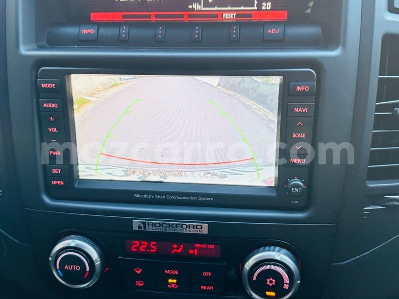 Big with watermark mitsubishi pajero maputo maputo 42205