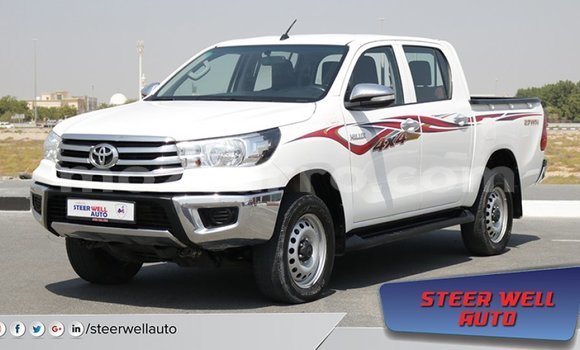 Comprar Importar Toyota Hilux Branco Carro em Import - Dubai em Cabo Delgado Comprar Importar Toyota Hilux Branco Carro em Import - Dubai em Cabo Delgado