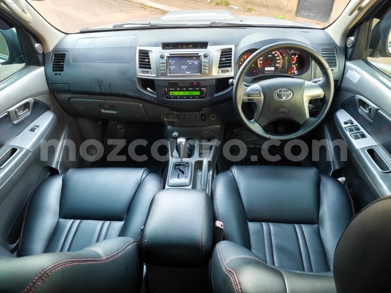 Big with watermark toyota hilux maputo maputo 42221