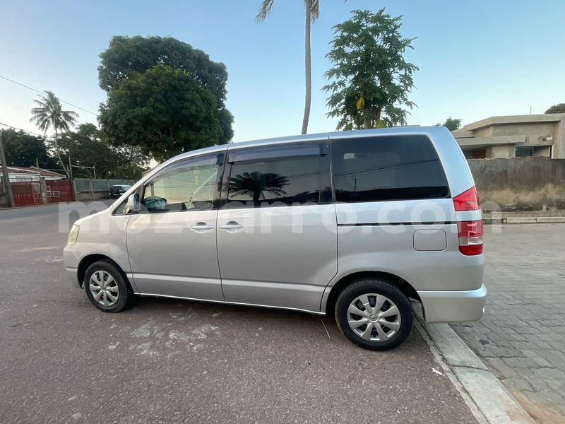 Big with watermark toyota noah maputo maputo 42222