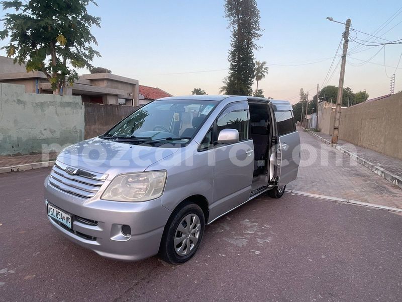 Big with watermark toyota noah maputo maputo 42222