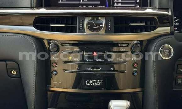 Comprar Usado Lexus LX 570 Branco Carro em Nampula em Nampula Comprar Usado Lexus LX 570 Branco Carro em Nampula em Nampula