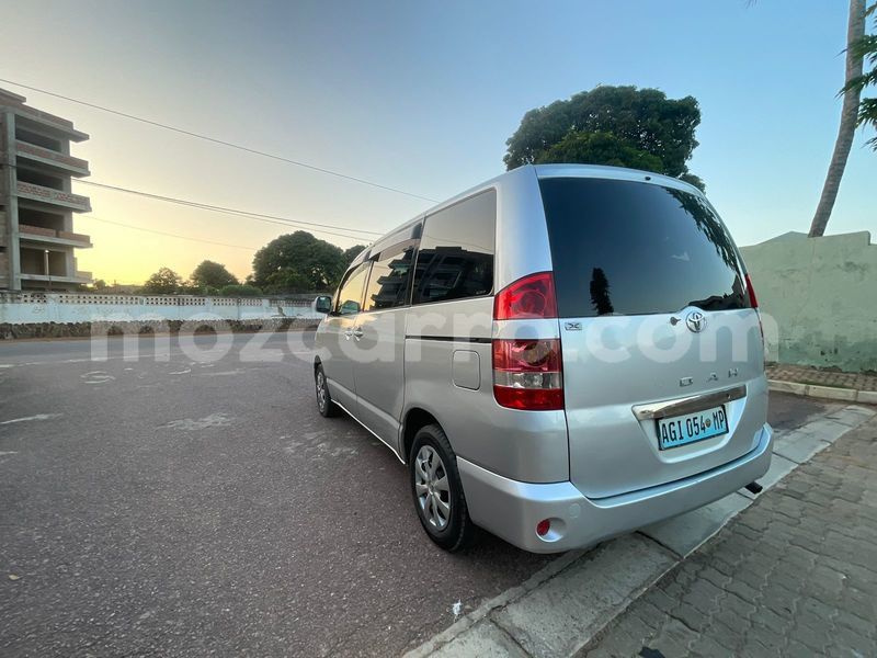 Big with watermark toyota noah maputo maputo 42235