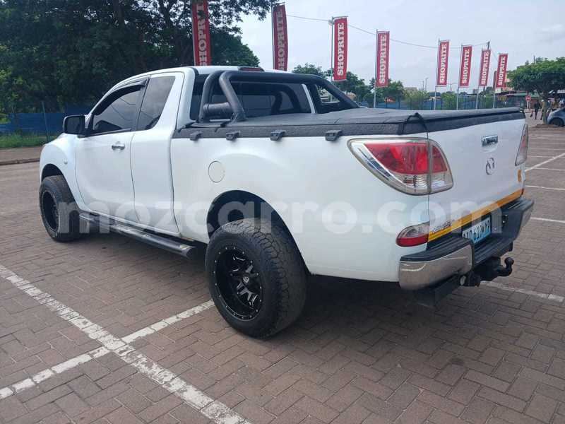Big with watermark mazda bt 50 maputo maputo 42236