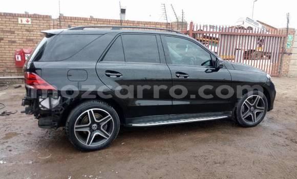 Buy Used Mercedes‒Benz ML-Class Black Car in Beira in Sofala Buy Used Mercedes‒Benz ML-Class Black Car in Beira in Sofala