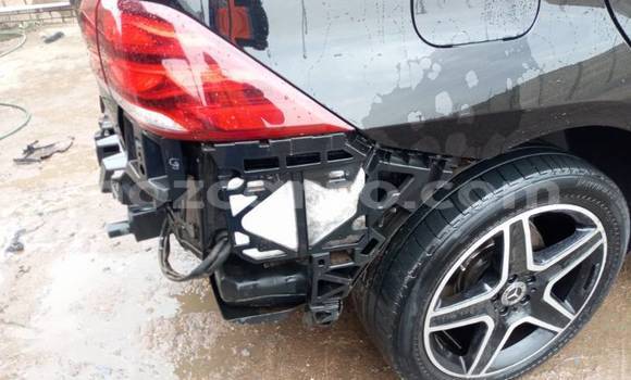 Buy Used Mercedes‒Benz ML-Class Black Car in Beira in Sofala Buy Used Mercedes‒Benz ML-Class Black Car in Beira in Sofala