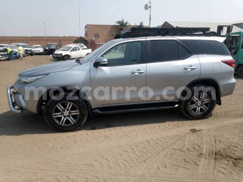 Big with watermark toyota fortuner sofala beira 42254