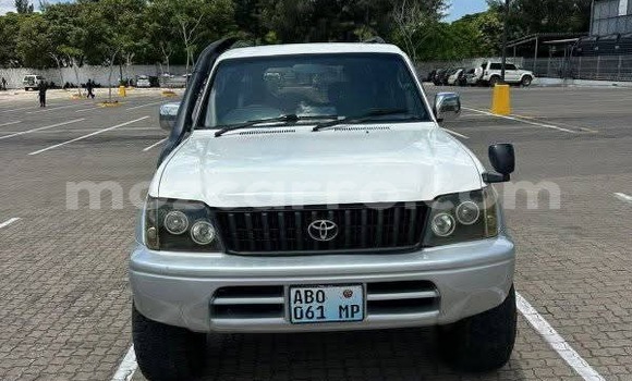 Comprar Usado Toyota Land Cruiser Prado Branco Carro em Maputo em Maputo Comprar Usado Toyota Land Cruiser Prado Branco Carro em Maputo em Maputo