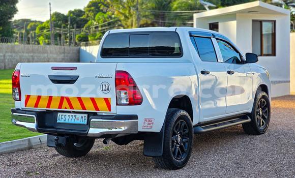 Buy Used Toyota Hilux White Car in Maputo in Maputo Buy Used Toyota Hilux White Car in Maputo in Maputo
