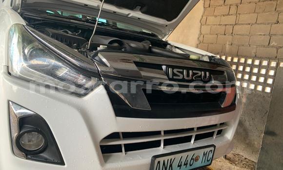 Tenga Tsaru Isuzu D-MAX Chena Mota in Maputo in Maputo Tenga Tsaru Isuzu D-MAX Chena Mota in Maputo in Maputo