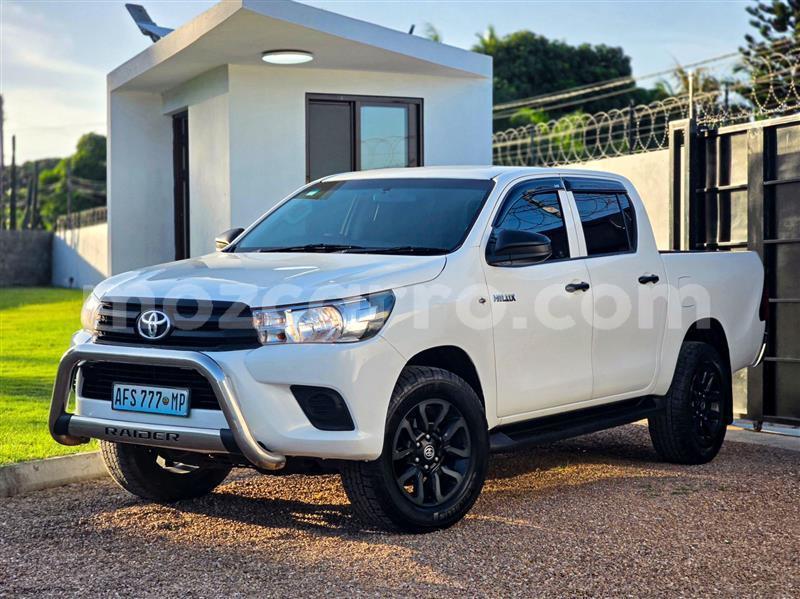 Big with watermark toyota hiluxe revo maputo maputo 42301