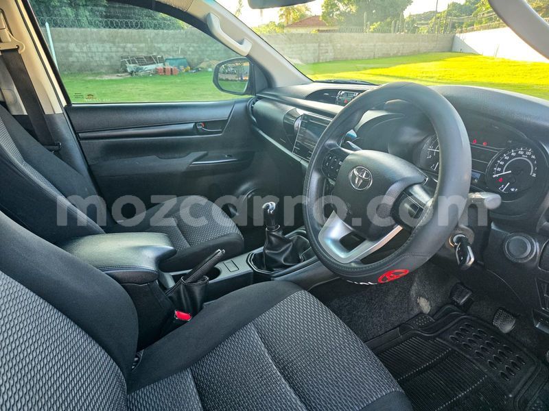 Big with watermark toyota hiluxe revo maputo maputo 42301