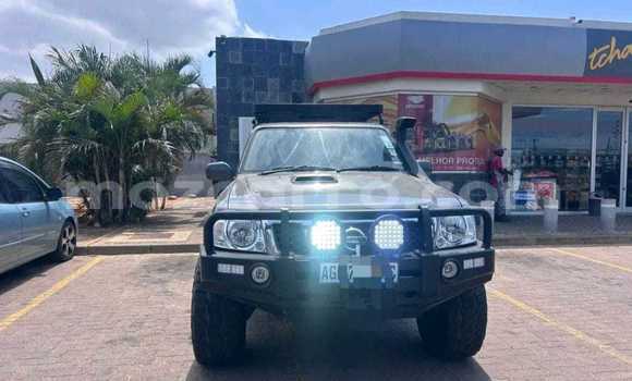 Comprar Usado Nissan Patrol Preto Carro em Maputo em Maputo
