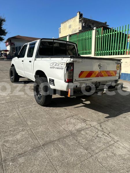 Big with watermark nissan hardbody maputo maputo 42334