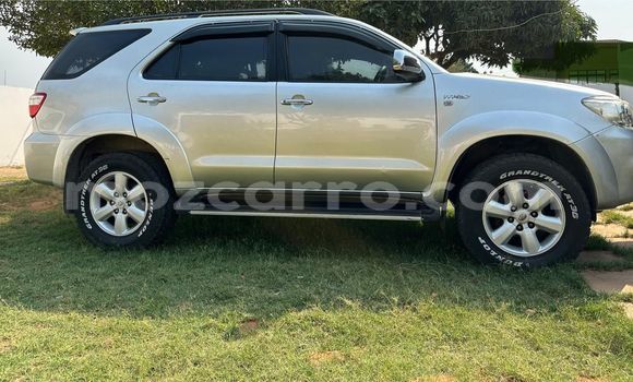 Nunua Ilio tumika Toyota Fortuner Other Gari ndani ya Maputo nchini Maputo