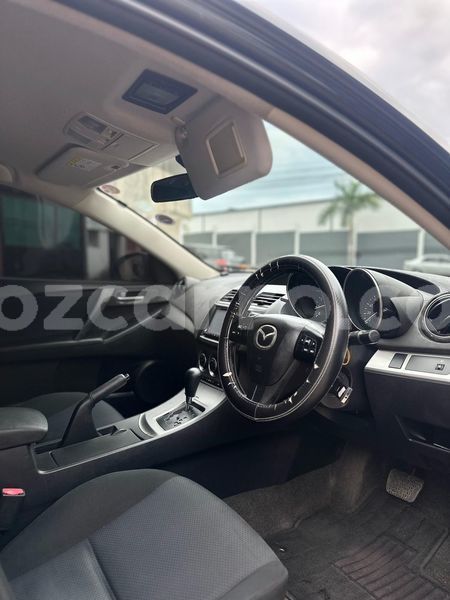 Big with watermark mazda axela maputo maputo 42383