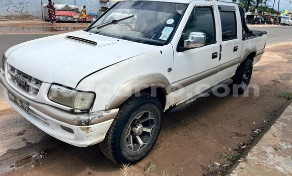 Comprar Usado Isuzu KB Branco Carro em Maputo em Maputo Comprar Usado Isuzu KB Branco Carro em Maputo em Maputo