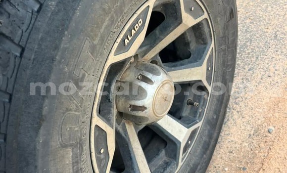 Comprar Usado Isuzu KB Branco Carro em Maputo em Maputo Comprar Usado Isuzu KB Branco Carro em Maputo em Maputo