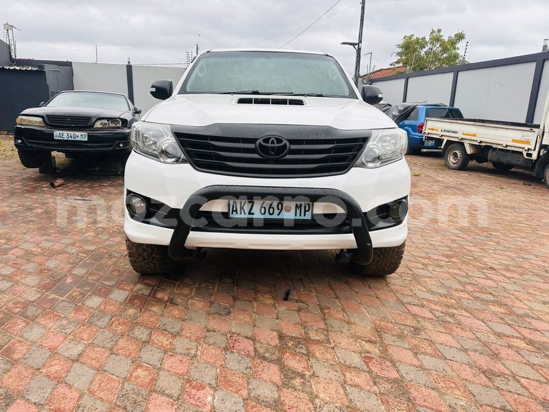 Big with watermark toyota hilux maputo maputo 42393