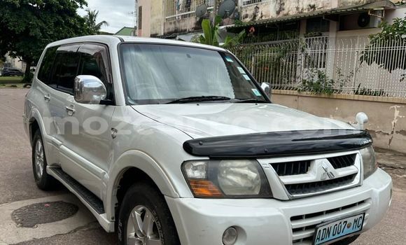 Nunua Ilio tumika Mitsubishi Pajero Nyeupe Gari ndani ya Maputo nchini Maputo