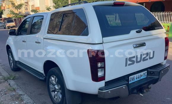 Buy Used Isuzu D-MAX White Car in Maputo in Maputo Buy Used Isuzu D-MAX White Car in Maputo in Maputo