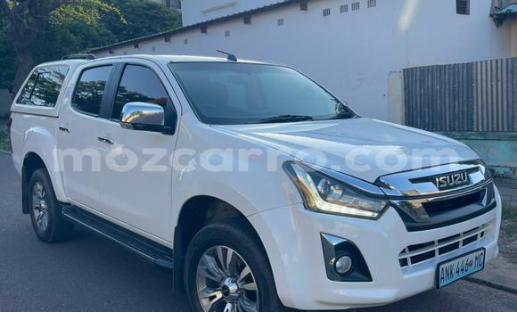 Buy Used Isuzu D-MAX White Car in Maputo in Maputo Buy Used Isuzu D-MAX White Car in Maputo in Maputo