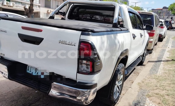 Buy Used Toyota Hilux White Car in Maputo in Maputo Buy Used Toyota Hilux White Car in Maputo in Maputo