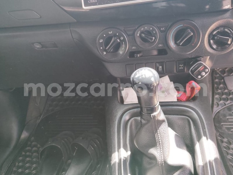 Big with watermark toyota hilux maputo maputo 42410
