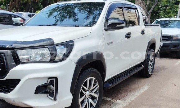 Buy Used Toyota Hilux White Car in Maputo in Maputo Buy Used Toyota Hilux White Car in Maputo in Maputo