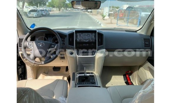 Nunua Imported Toyota Land Cruiser Nyeusi Gari ndani ya Import - Dubai nchini Cabo Delgado Nunua Imported Toyota Land Cruiser Nyeusi Gari ndani ya Import - Dubai nchini Cabo Delgado