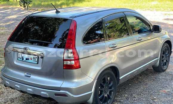 Buy Used Honda CR-V White Car in Maputo in Maputo Buy Used Honda CR-V White Car in Maputo in Maputo