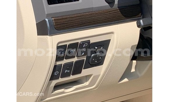 Nunua Imported Toyota Land Cruiser Nyeusi Gari ndani ya Import - Dubai nchini Cabo Delgado Nunua Imported Toyota Land Cruiser Nyeusi Gari ndani ya Import - Dubai nchini Cabo Delgado