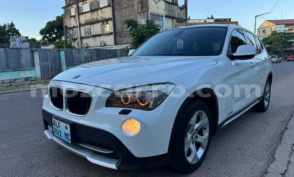Tenga Tsaru BMW X1 Chena Mota in Maputo in Maputo