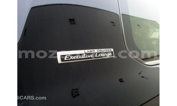 Nunua Imported Toyota Land Cruiser Nyeusi Gari ndani ya Import - Dubai nchini Cabo Delgado Nunua Imported Toyota Land Cruiser Nyeusi Gari ndani ya Import - Dubai nchini Cabo Delgado