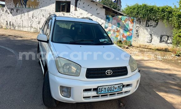 Buy Used Toyota RAV4 White Car in Maputo in Maputo Buy Used Toyota RAV4 White Car in Maputo in Maputo