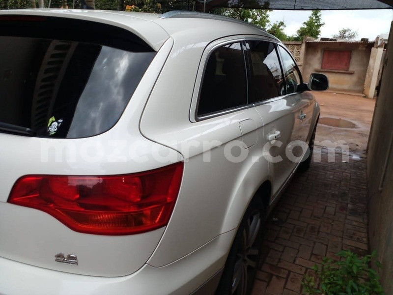 Big with watermark audi q7 maputo maputo 42443