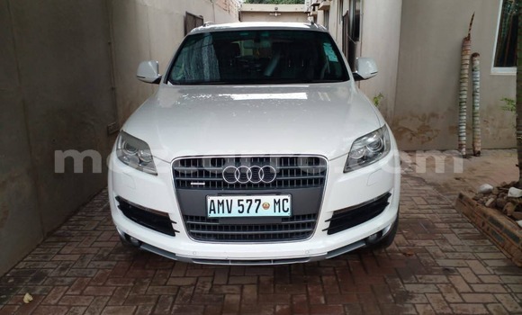 Buy Used Audi Q7 White Car in Maputo in Maputo Buy Used Audi Q7 White Car in Maputo in Maputo