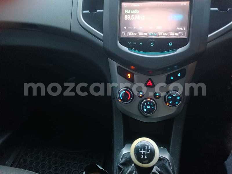 Big with watermark chevlolet spin maputo maputo 42452