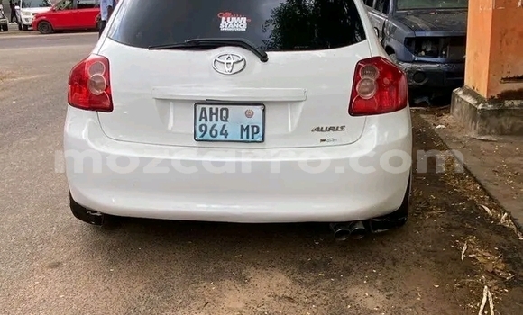 Buy Used Toyota Auris White Car in Boane in Maputo