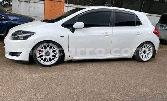 Comprar Usado Toyota Auris Branco Carro em Boane em Maputo Comprar Usado Toyota Auris Branco Carro em Boane em Maputo