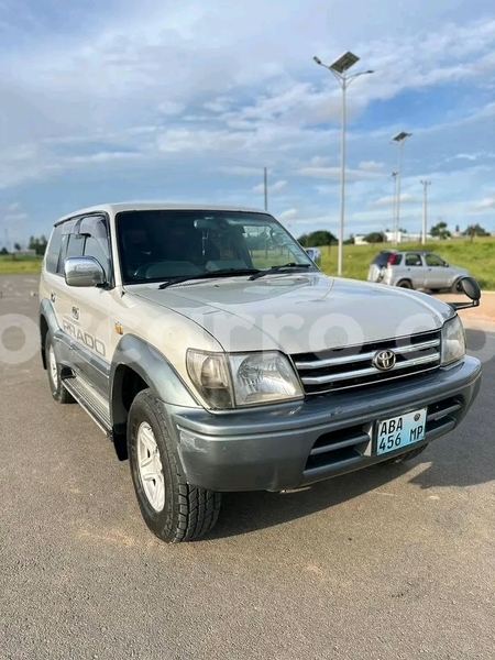 Big with watermark toyota prado sofala buzi 42468