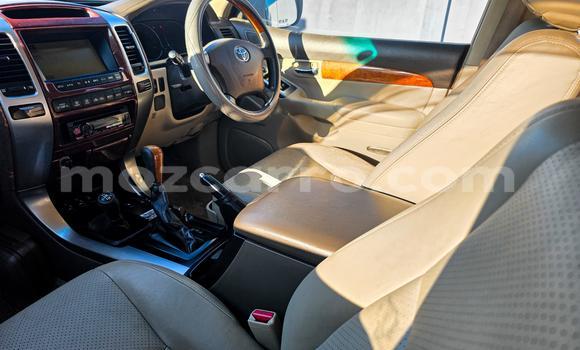 Nunua Ilio tumika Toyota Land Cruiser Prado Nyeupe Gari ndani ya Maputo nchini Maputo Nunua Ilio tumika Toyota Land Cruiser Prado Nyeupe Gari ndani ya Maputo nchini Maputo
